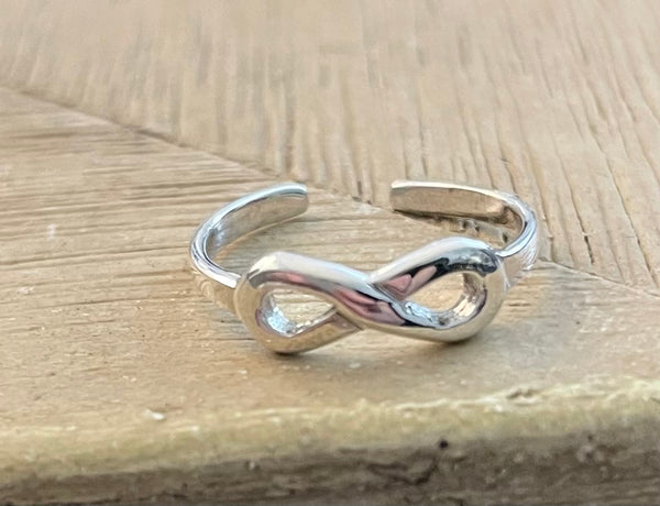 Sterling Silver Simple Infinity Symbol Toe Ring